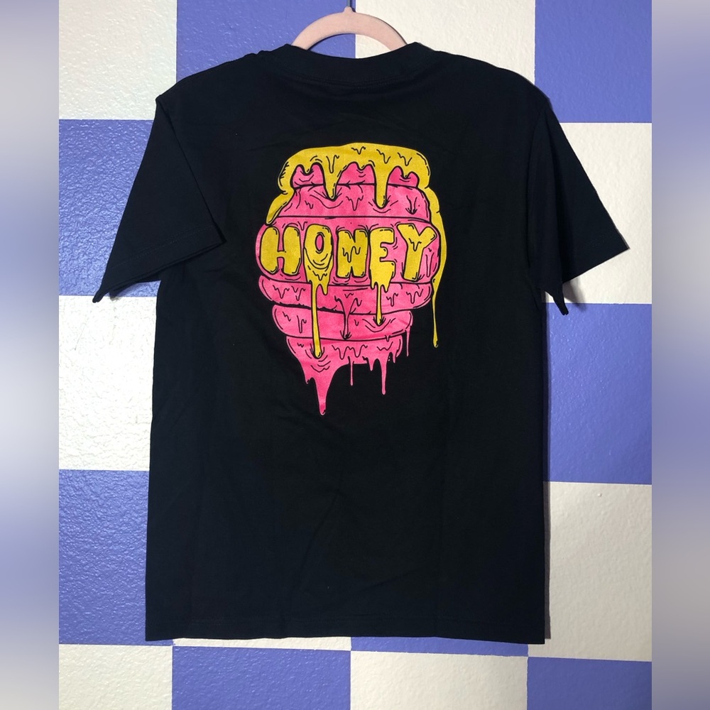 NWOT Honey Pink Honeycomb Melting Tee - Size S